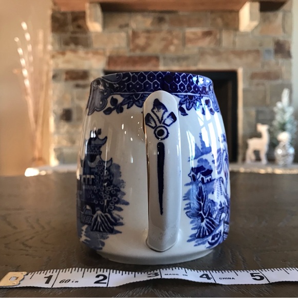 COPY - Blue Willow Coffee Creamer - Picture 5 of 10